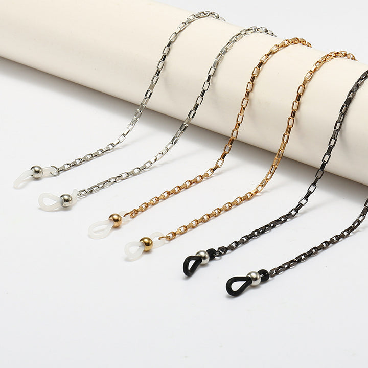 Fashionable Eyewear with Stylish Chain Stornfield