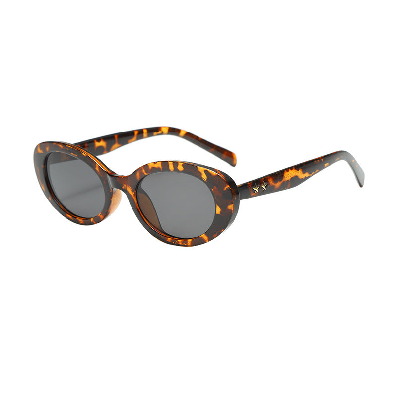 Women's sunglasses in elegant vintage style with UV protection Stornfield