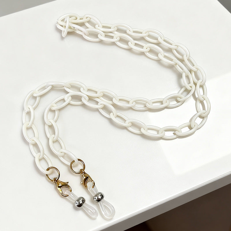 Fashionable Chain Eyewear Holder Stornfield