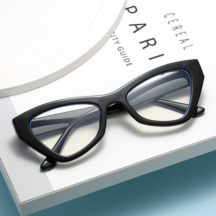 Women's Cat-Eye Glasses with Fashionable Transparent Frame Stornfield