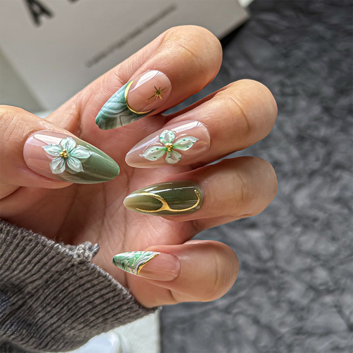 Elegant Floral-Detail Press-On Nails Stornfield