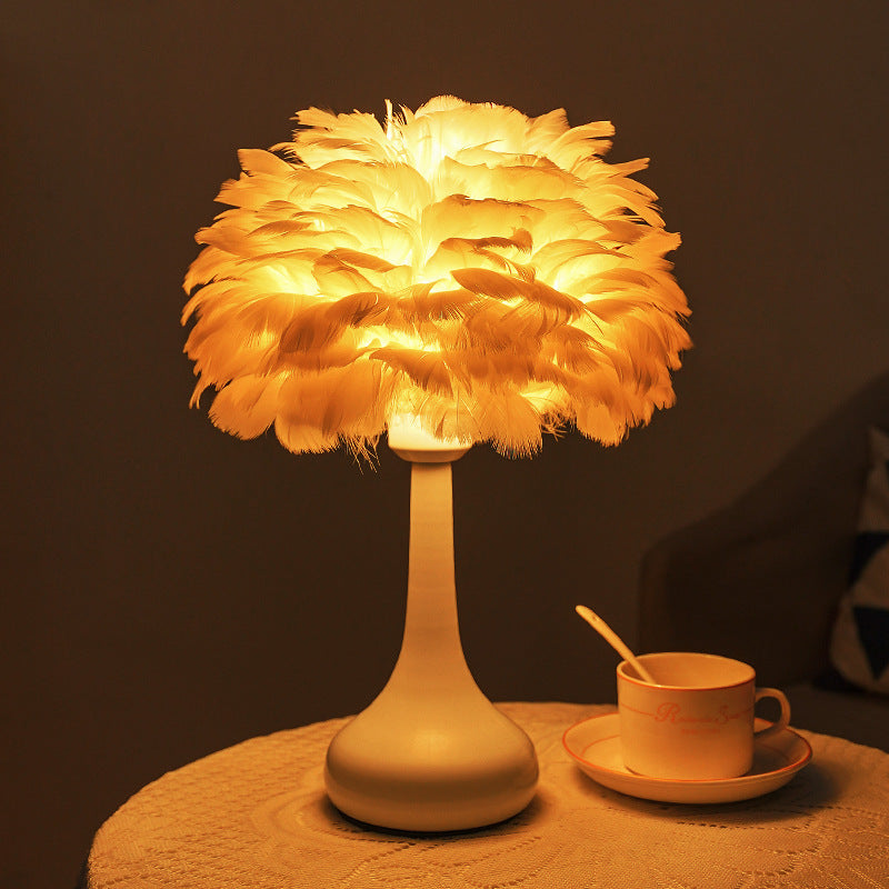 Feather-Style Illuminated Table Lamp