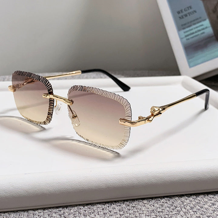Women's fashionable sunglasses with textured frame and subtle gradient Stornfield