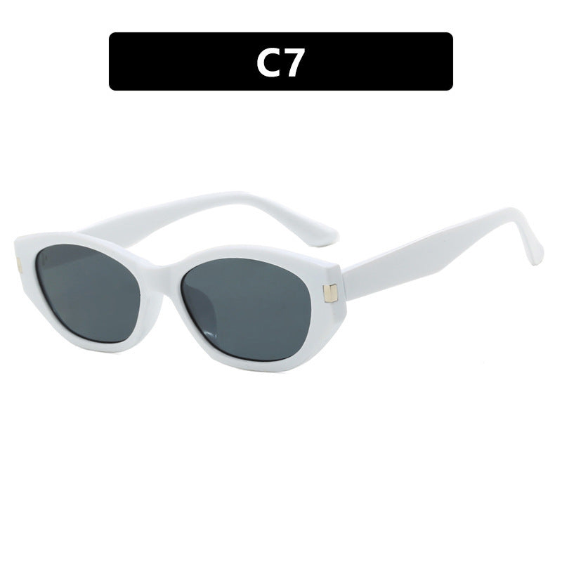 Women's fashionable cat-eye sunglasses with elegant, transparent frame Stornfield