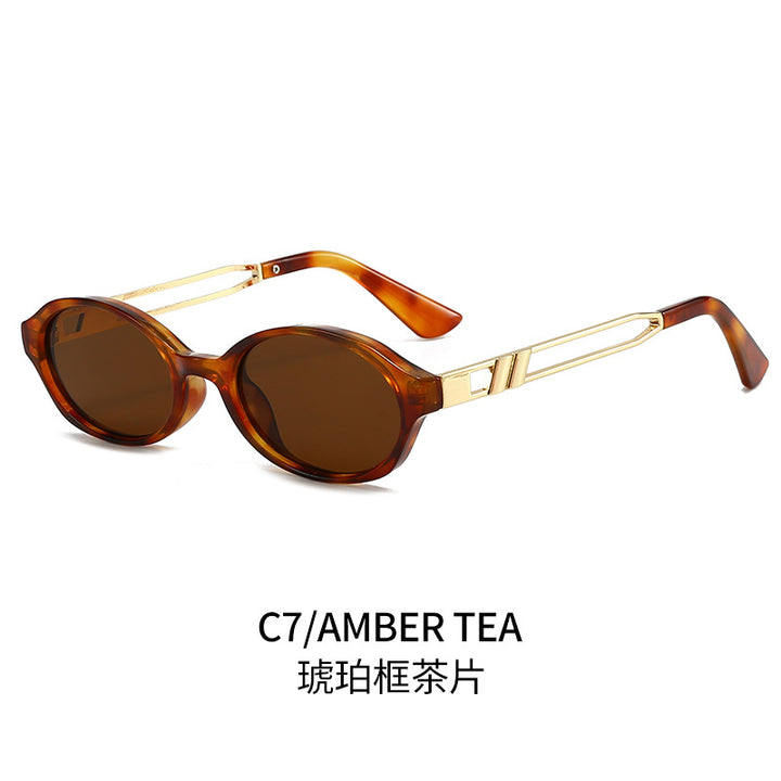 Women Elegant Sunglasses in luxurious tortoiseshell design with golden metal accents Stornfield