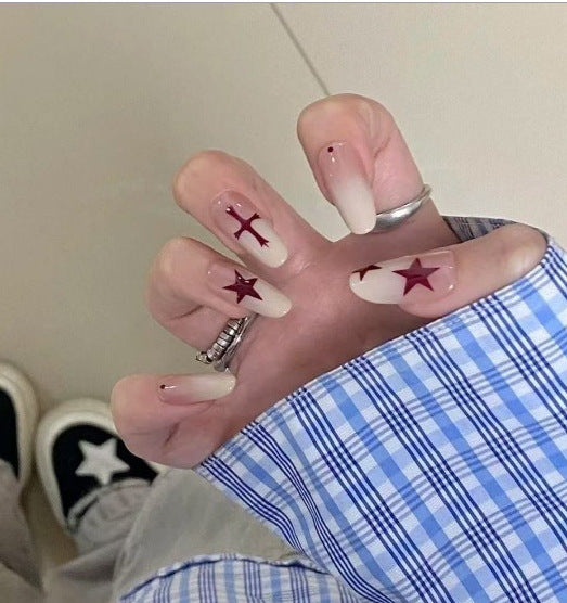 Artful nail designs with cat motif Stornfield