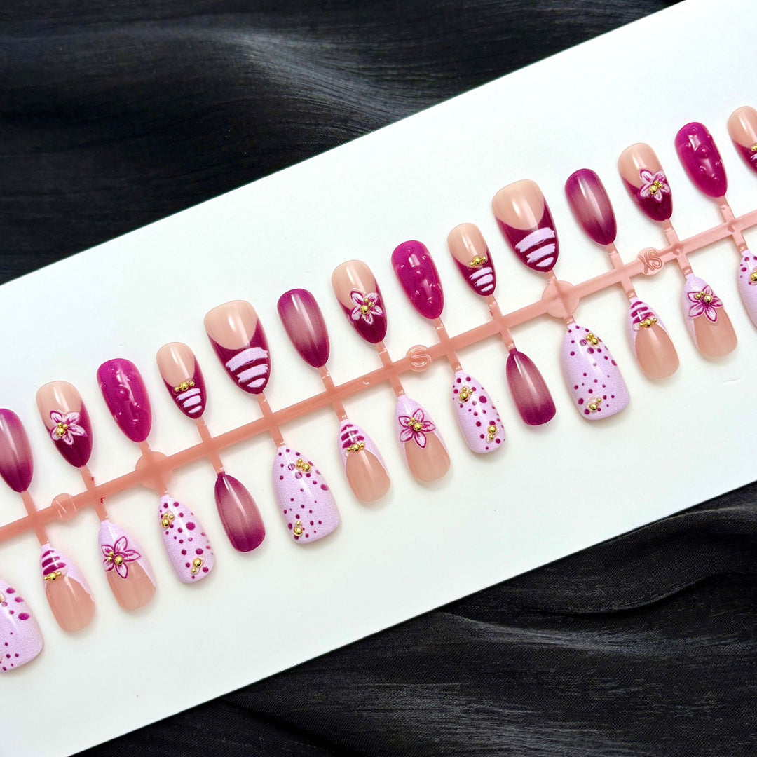 Decorative Press-On Nail Art Set with Floral Embellishments