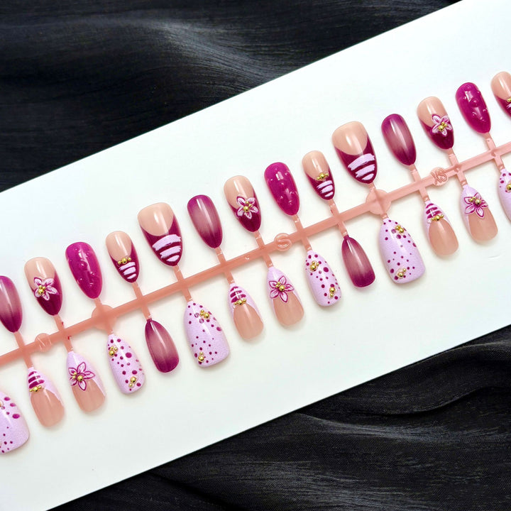 Decorative Press-On Nail Art Set with Floral Embellishments