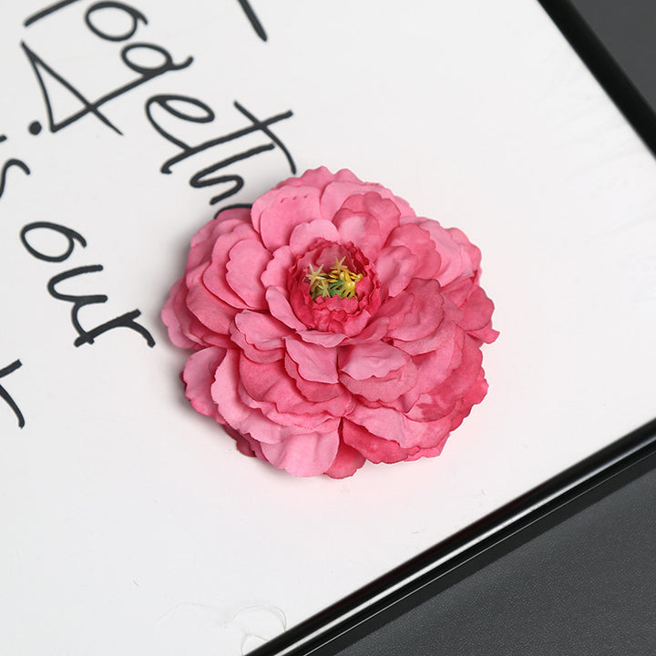 Elegant Floral Hair Accessory for Decorative Styling