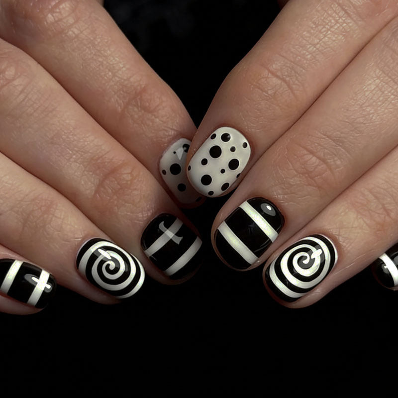 Art nail set with creative black-and-white designs Stornfield