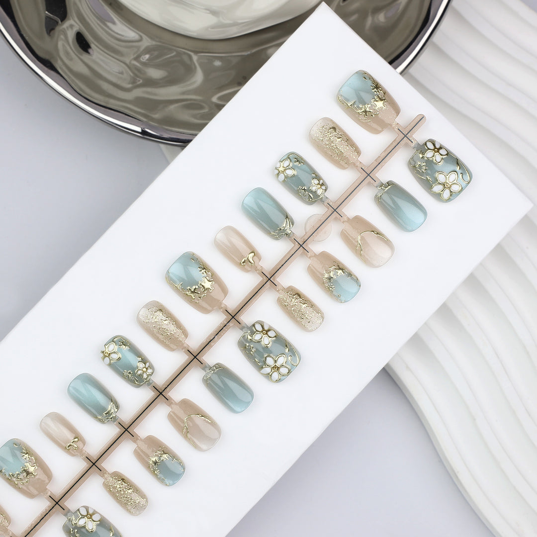 Decorative Floral Press-On Nail Set Stornfield