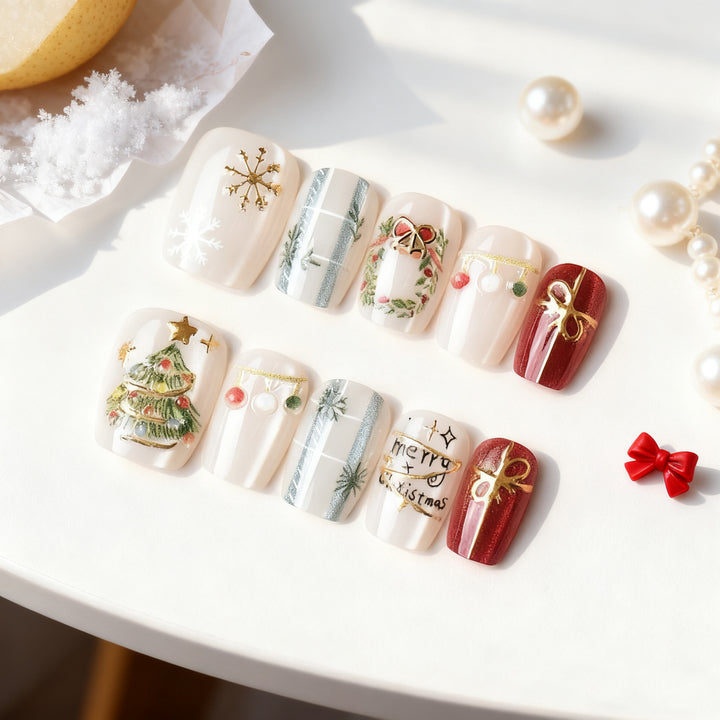 Festive Holiday-Themed Press-On Nail Set