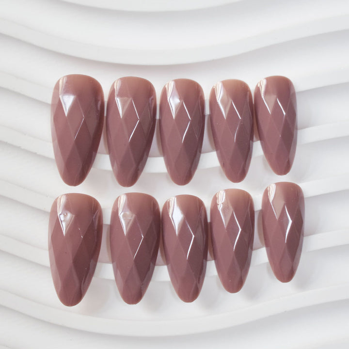 Premium Glossy Diamond-Shaped Press-On Nails Stornfield