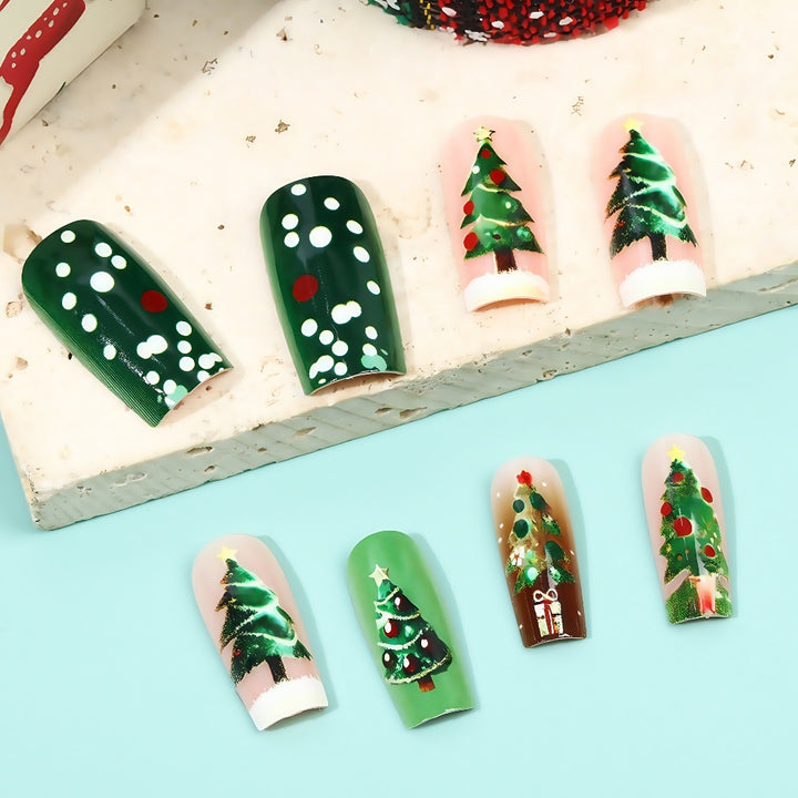 Artificial nails in festive Christmas design Stornfield