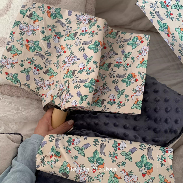 Ladies Folding Umbrella with Floral Vintage Design Stornfield
