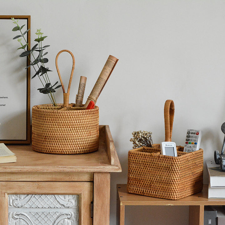 Women's round storage basket made of woven natural material Stornfield