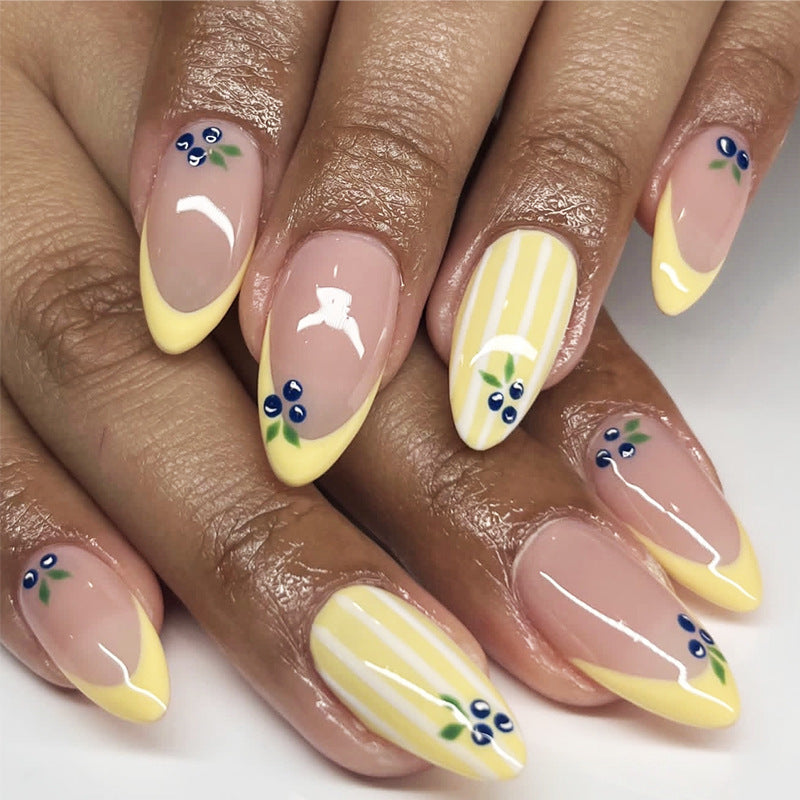 Decorative Press-On Nail Set Stornfield