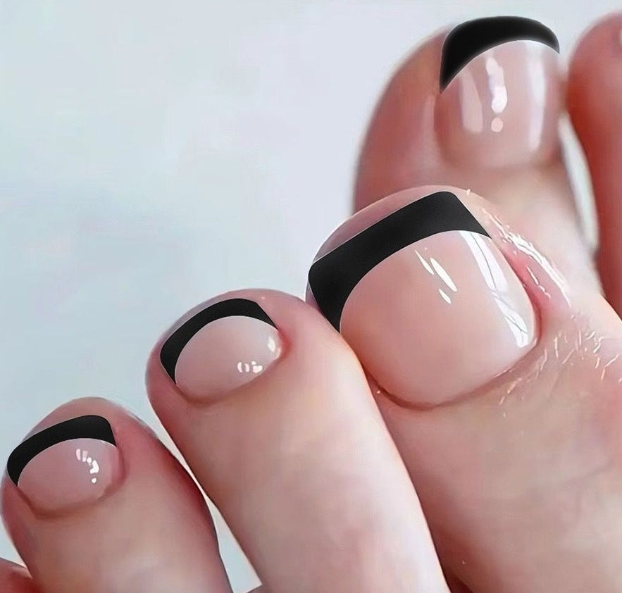 Chic French Tip Nail Art Stornfield
