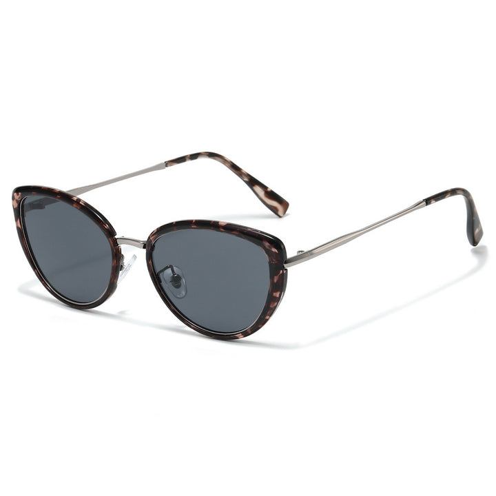 Fashion-Forward Cat-Eye Sunglasses with Trendy Tortoiseshell Frame Stornfield