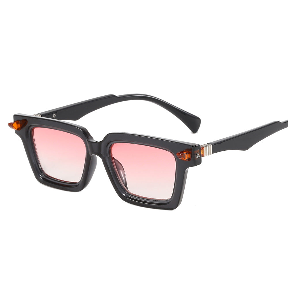 Women Vintage-inspired Sunglasses with Distinctive Frame Stornfield