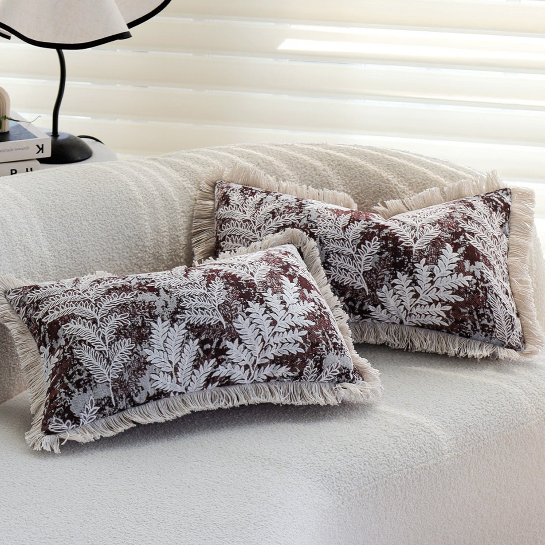Decorative cushion with elegant fringed edge
