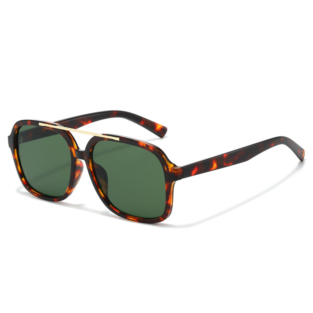 Retro-Inspired Tortoiseshell Sunglasses Stornfield