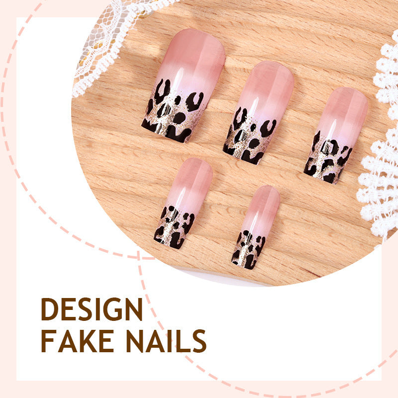 Artificial nail set in modern leopard pattern Stornfield