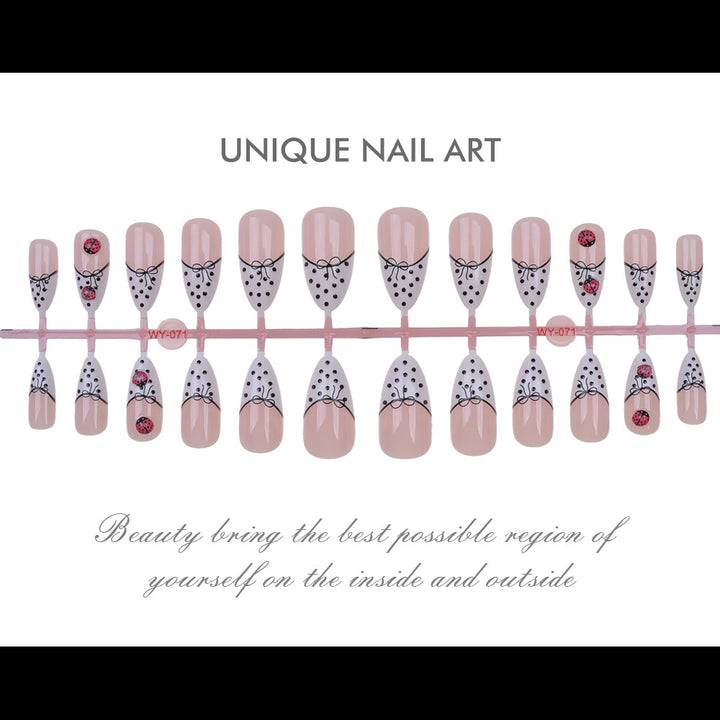 Elegant Artistic Press-On Nail Set Stornfield