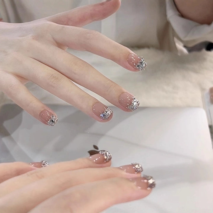 Premium Press-On Nail Set Stornfield