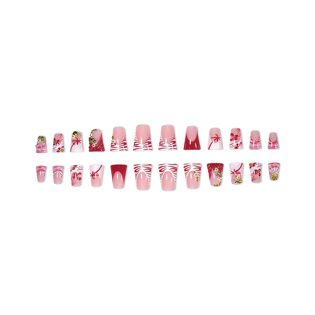 Floral Design Press-On Nail Extensions Stornfield