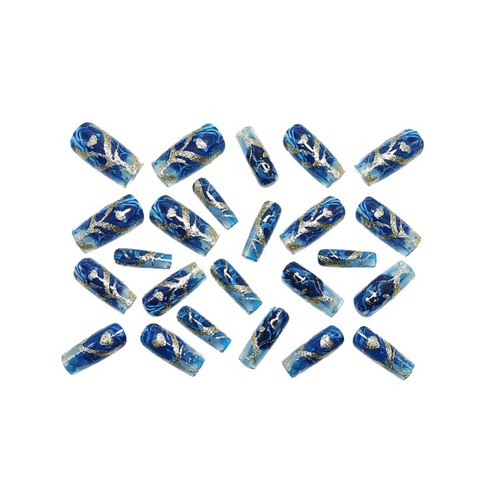 Nail set with floral designs Stornfield