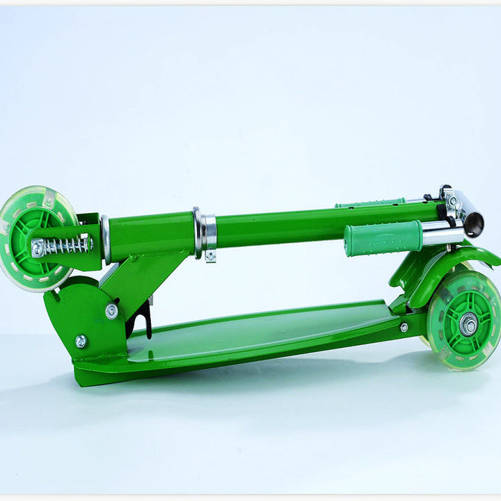 Foldable Kick Scooter with Wide Deck Stornfield