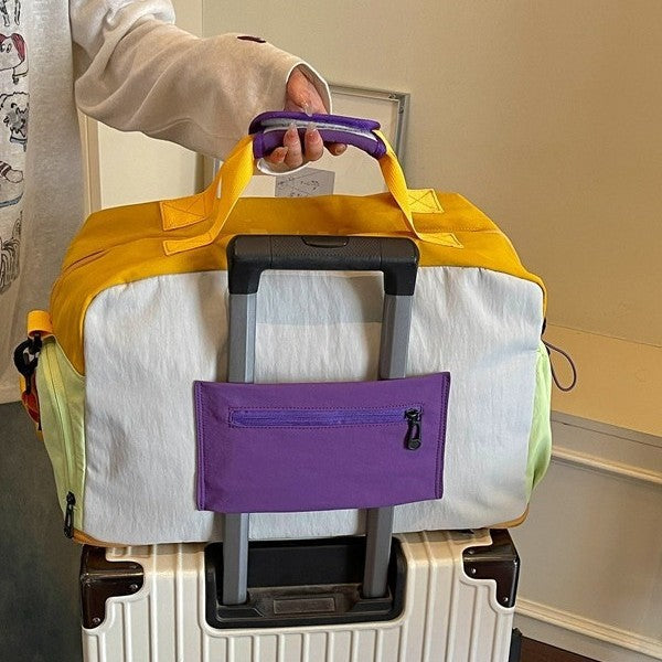 Versatile Multi-Pocket Sports Holdall