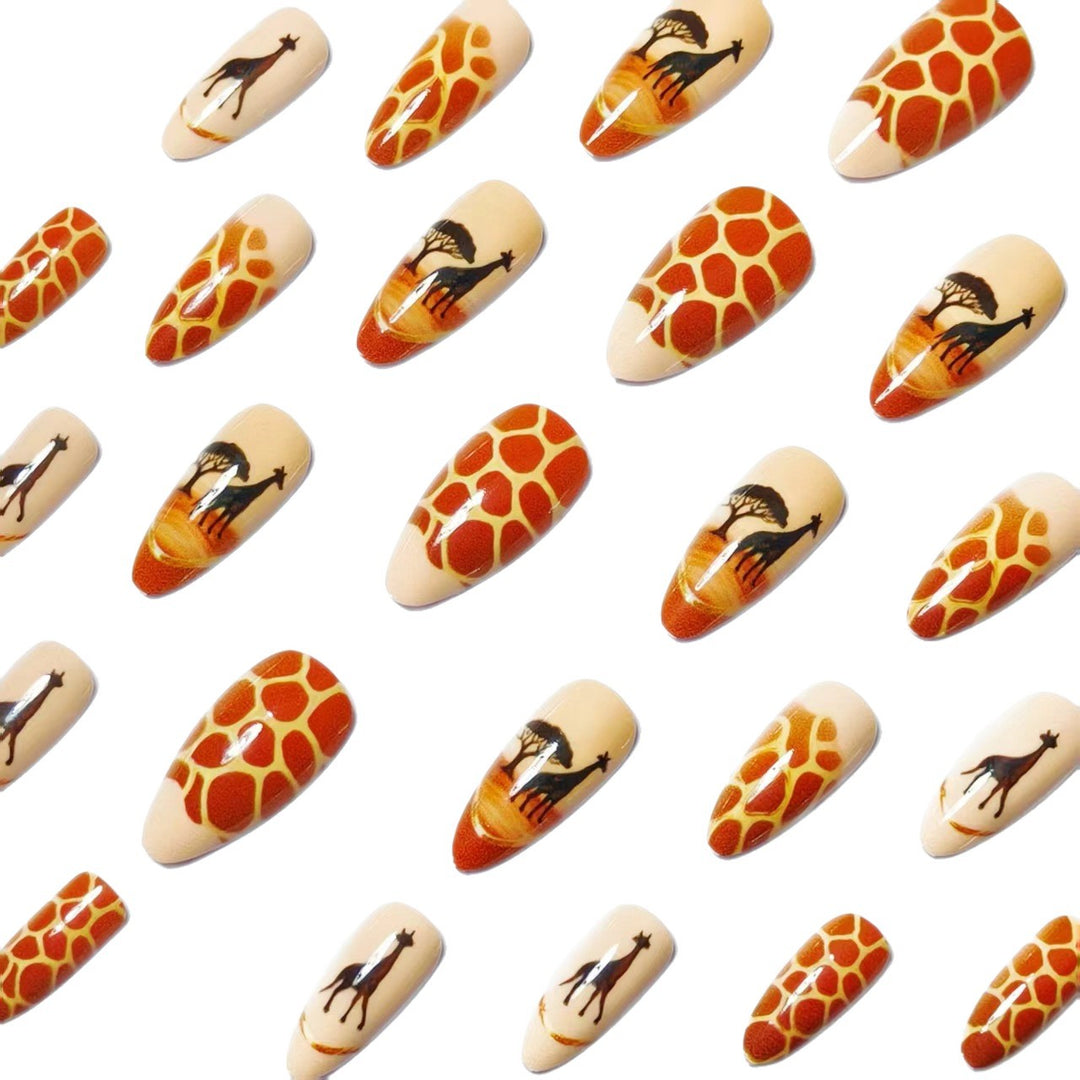 Nail art with animal motif and giraffe design Stornfield