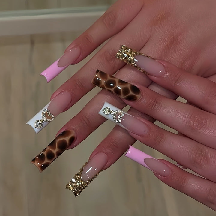 Luxurious Designer Press-On Nail Extensions Stornfield