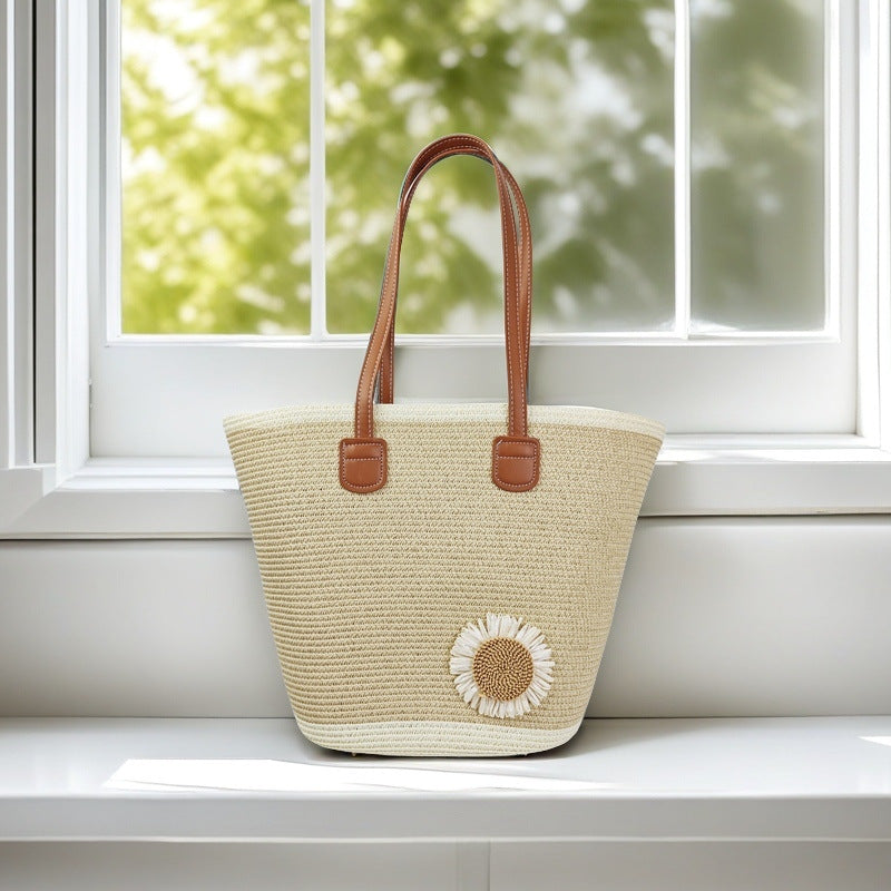 Beach bag with floral accents Stornfield