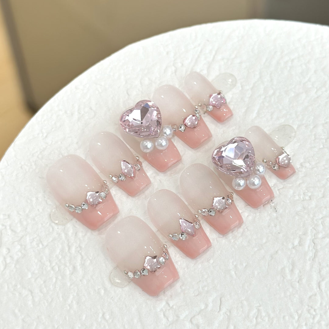 Glamorous Press-On Nail Set with Heart and Jewel Accents