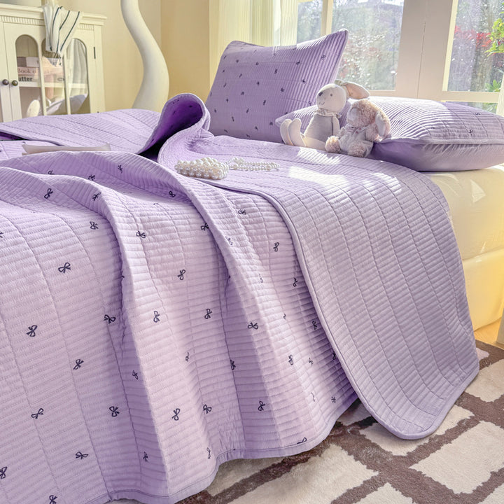 Heart Pattern Quilted Bedspread