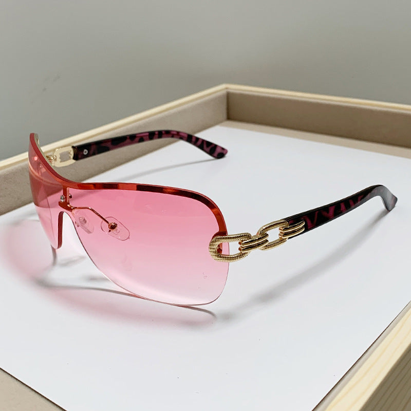 Unisex Chic Shield Sunglasses Stornfield