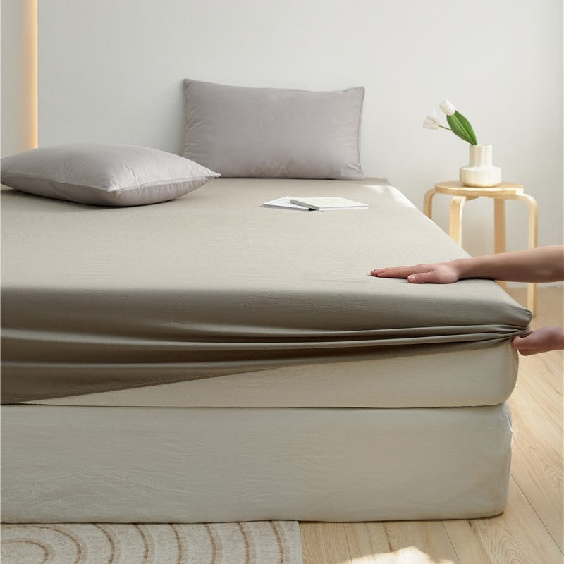 Elastic fitted sheet made of cotton jersey with extra deep pocket and all-around elastic