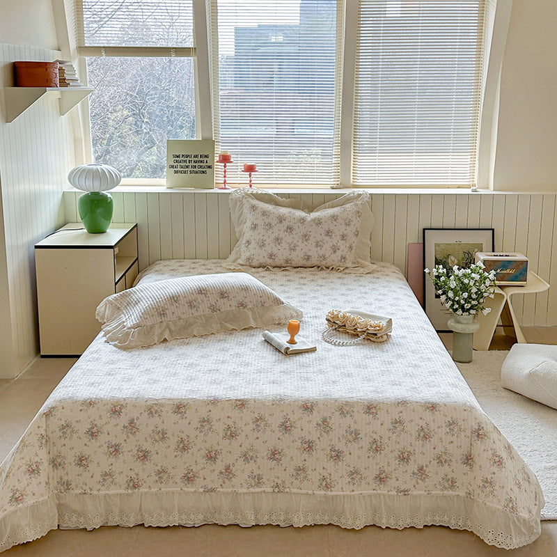 Quilted Polka Dot Cotton Bedspread Set with Eyelet Lace Ruffled Shams