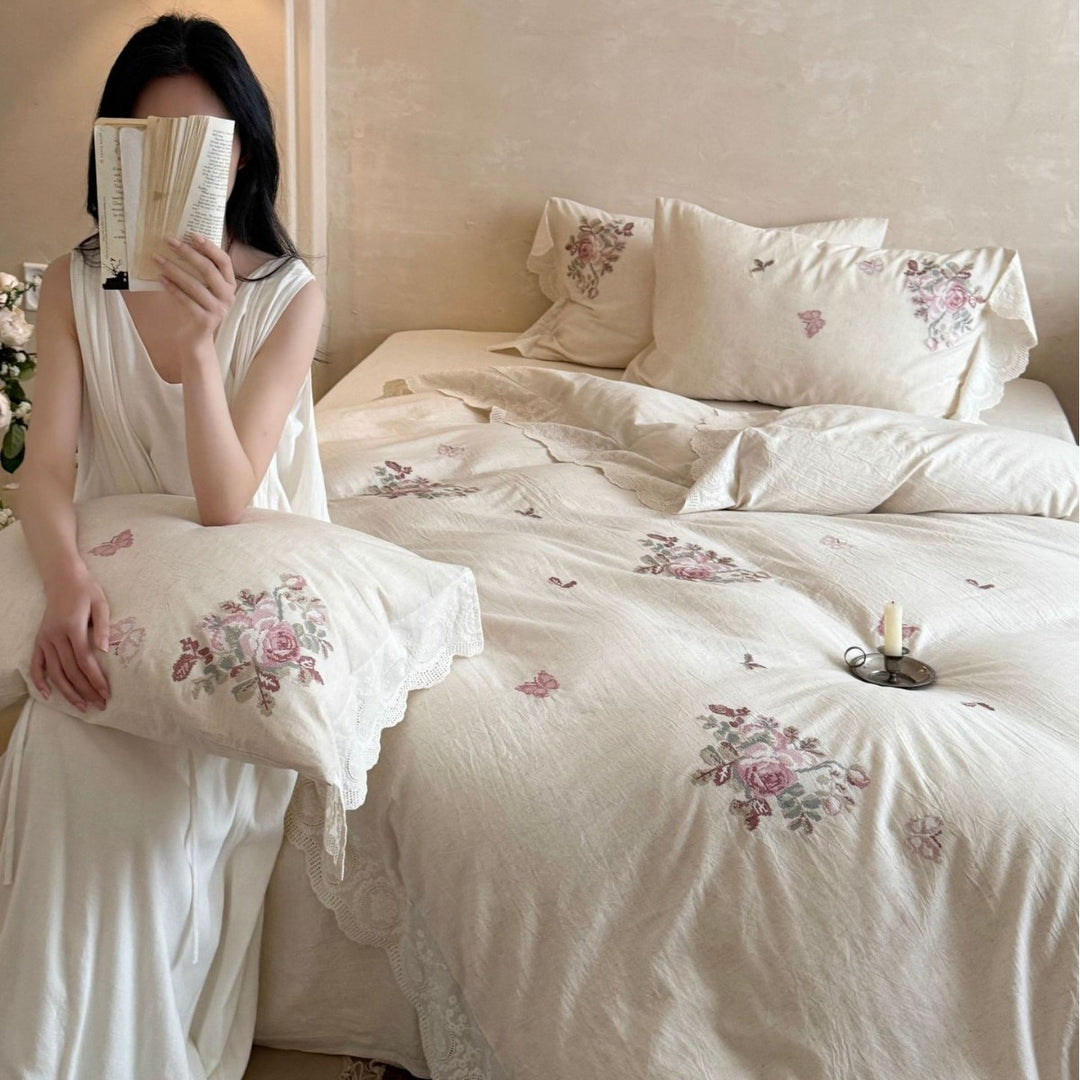Romantic Linen-Blend Floral Embroidered Duvet Ensemble with Lace Scallop Hem and Decorative Pillow Shams