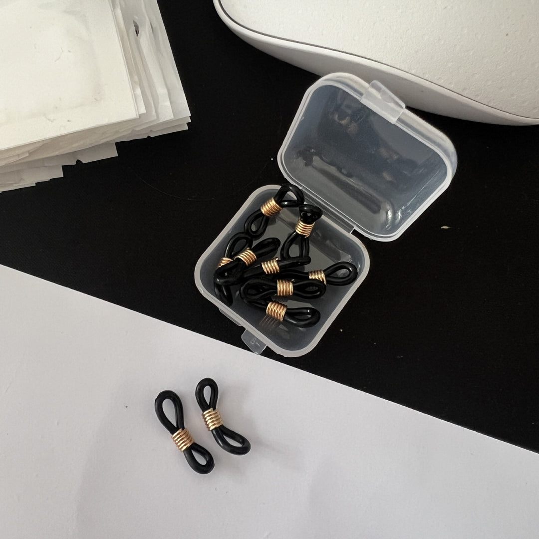Hair Accessory Clips with Gold Accents Stornfield