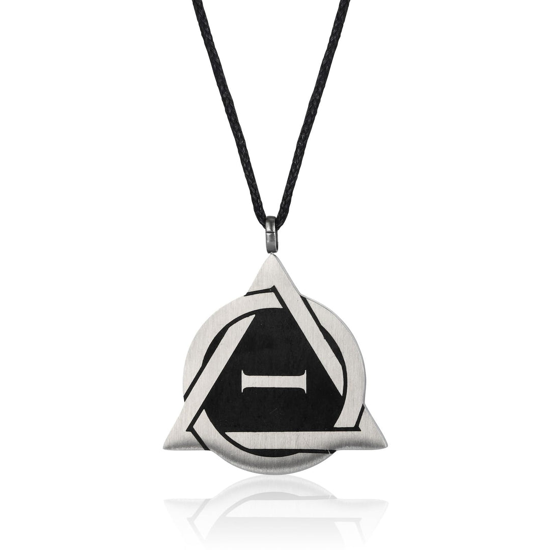 Artistic Cat Pendant Necklace Stornfield