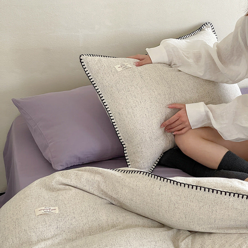 Natural mix bedding set made of linen-cotton with contrasted piping