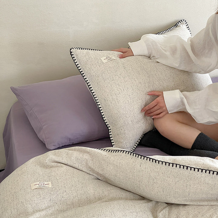 Natural mix bedding set made of linen-cotton with contrasted piping