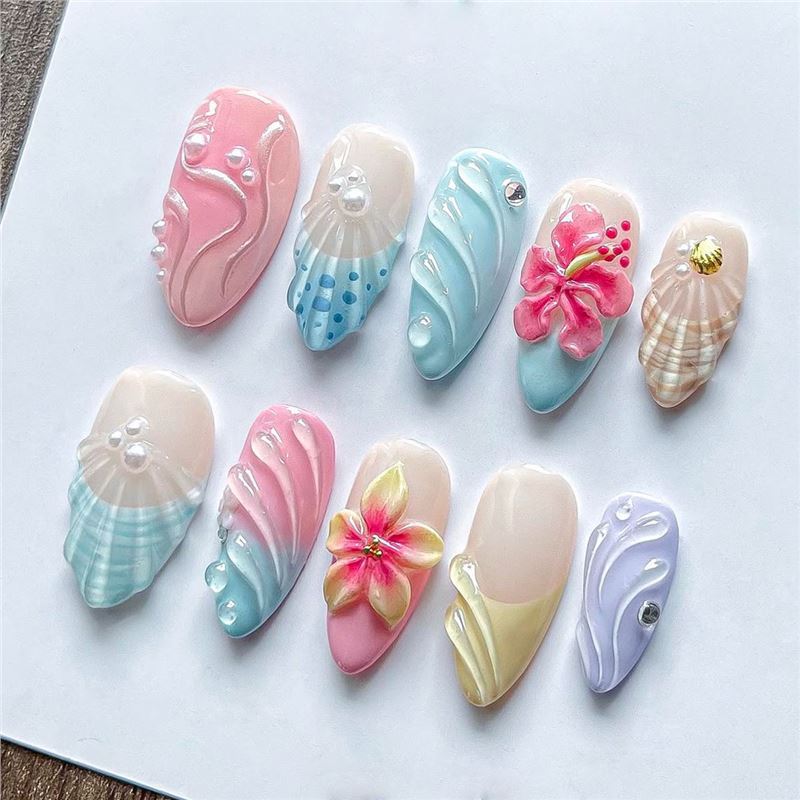 Artistic Sea-Inspired Shell Nail Art Set Stornfield