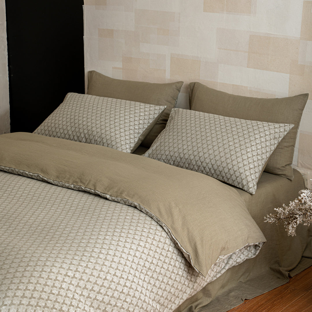 Bedding set made of cotton-linen with houndstooth jacquard and reversible pillowcases