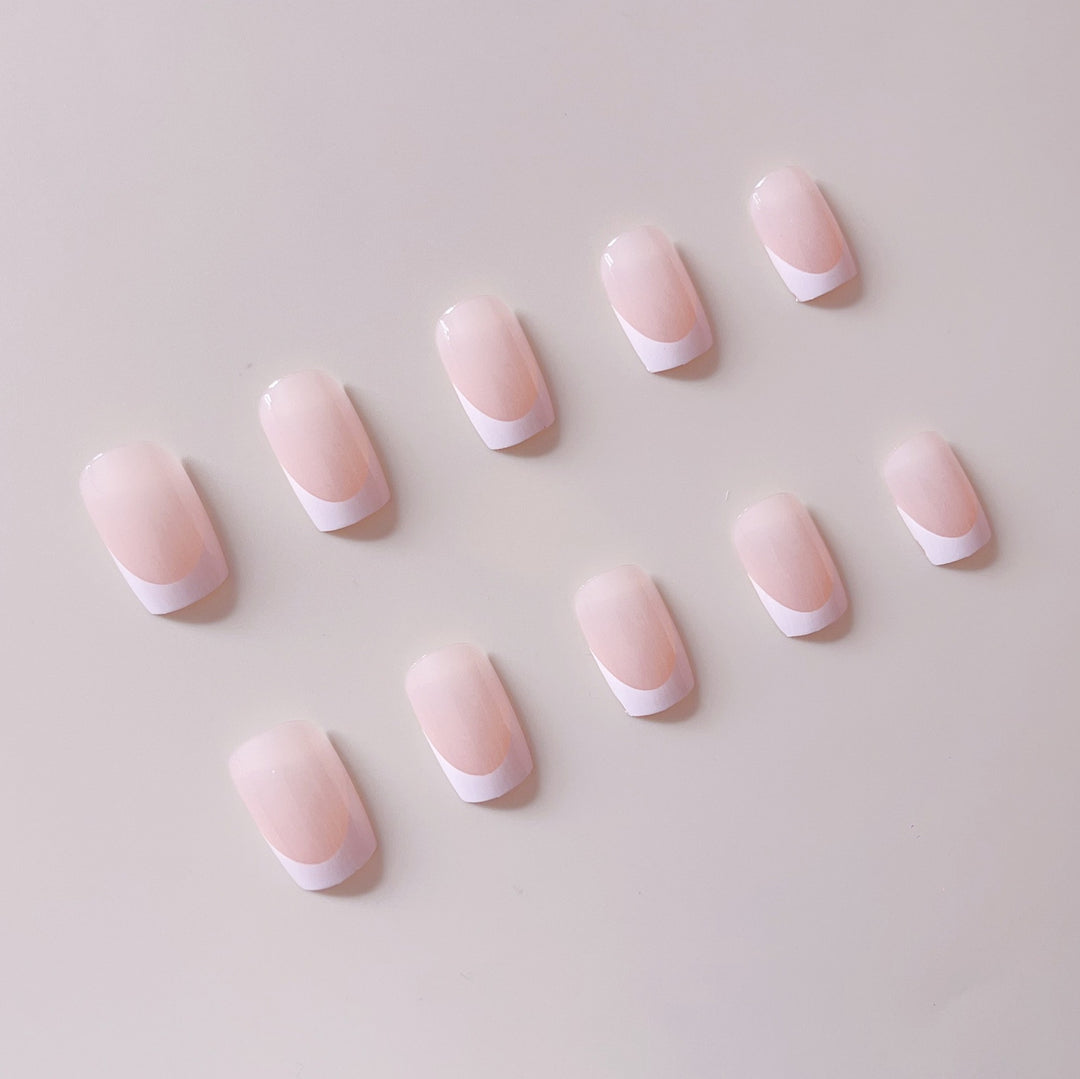 Artificial nail set with elegant French design and high-gloss finish Stornfield