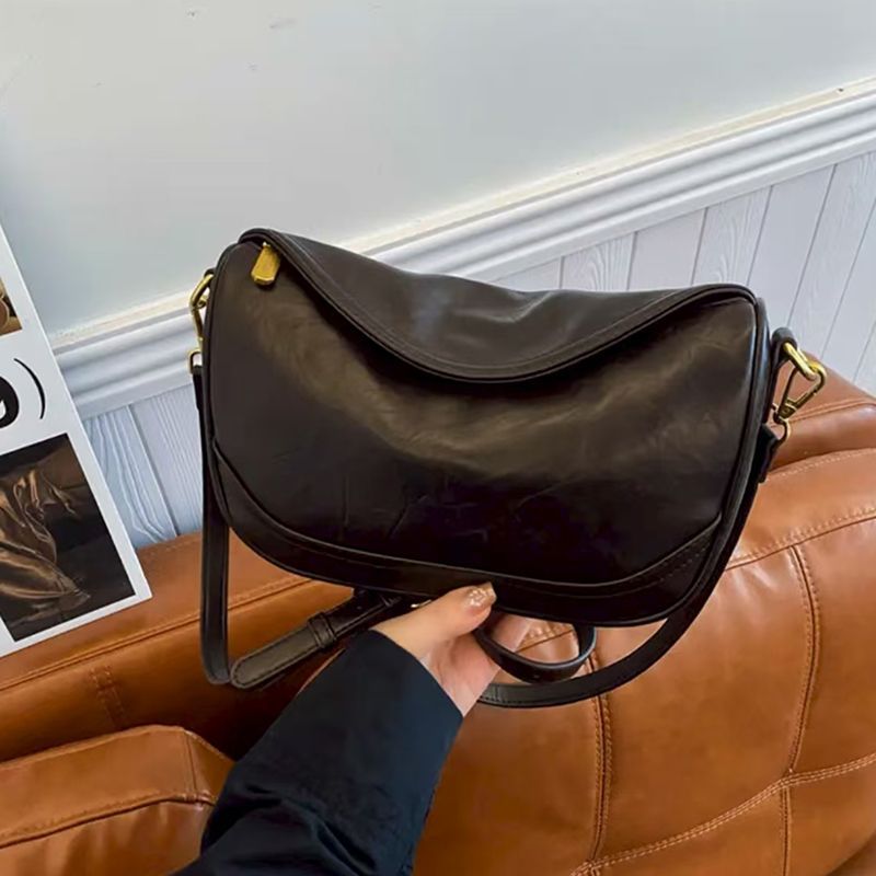 Sleek Everyday Shoulder Bag Stornfield
